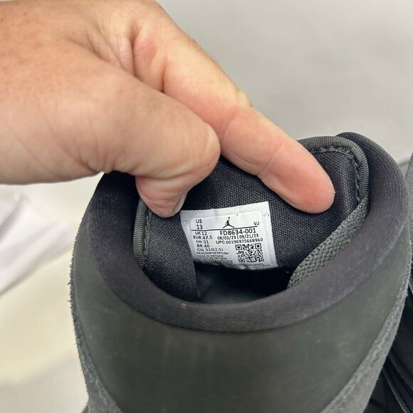 Nike Air Jordan 1 Mid SE Craft “Black Dark Smoke Gray” 2024 - Picture 6 of 6